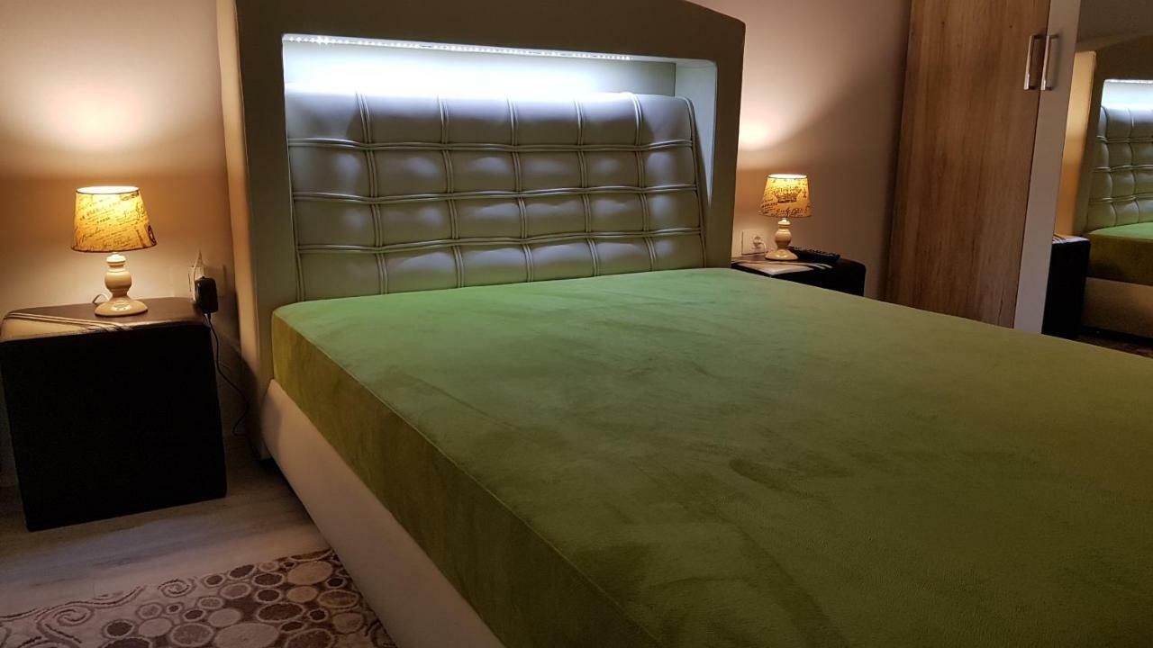 Apartament Ultracentral Monadin 2 Brassó Kültér fotó